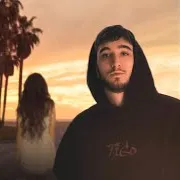 Tigo — Шатенка